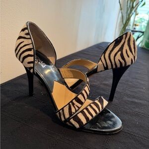 MICHAEL KORS Hight Heels Sandals “Dylan”Open Toe Zebra Hair White & Black Size 9